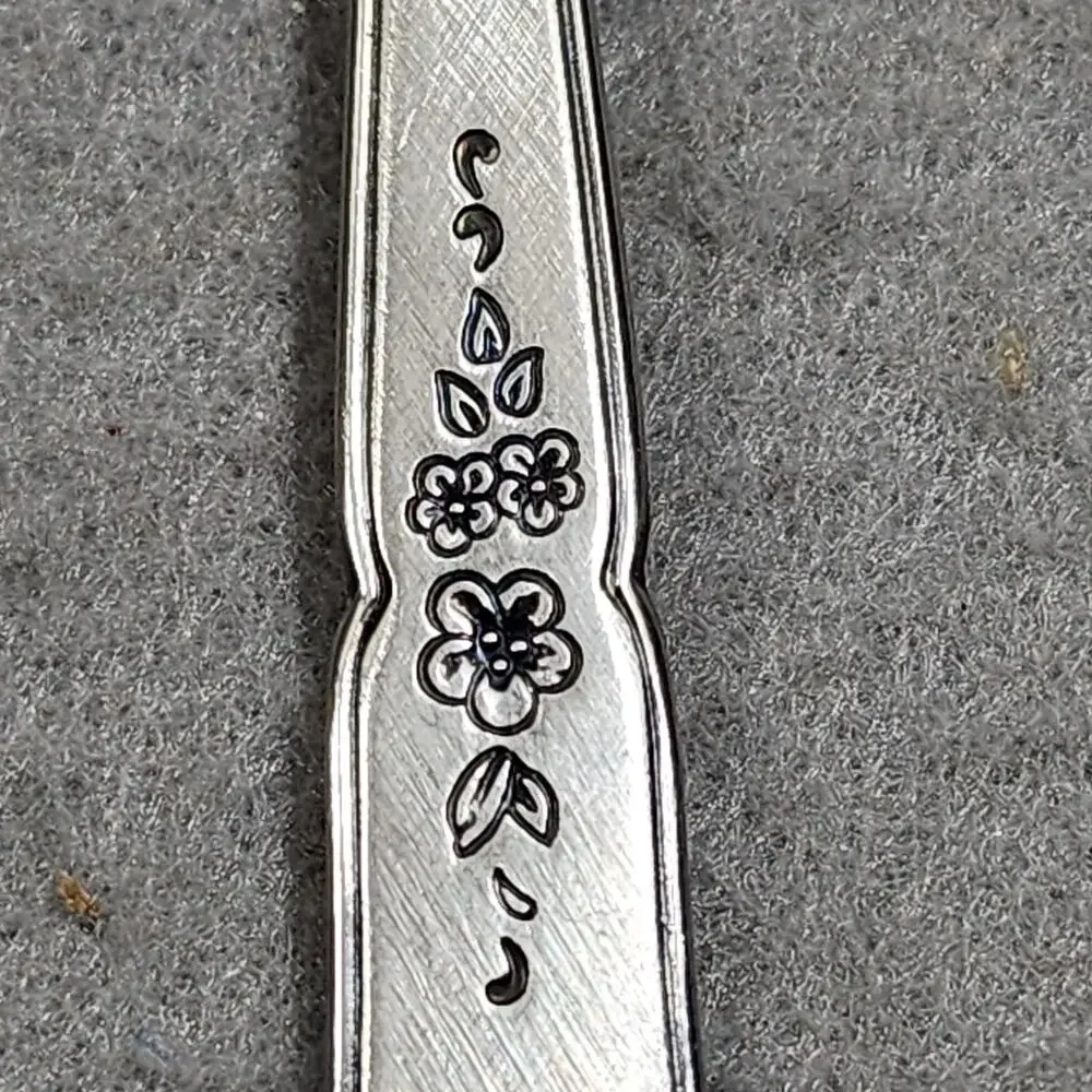 Oneida ASHMORE Floral Salad Fork Burnished Handle Stainless Flatware Replacement